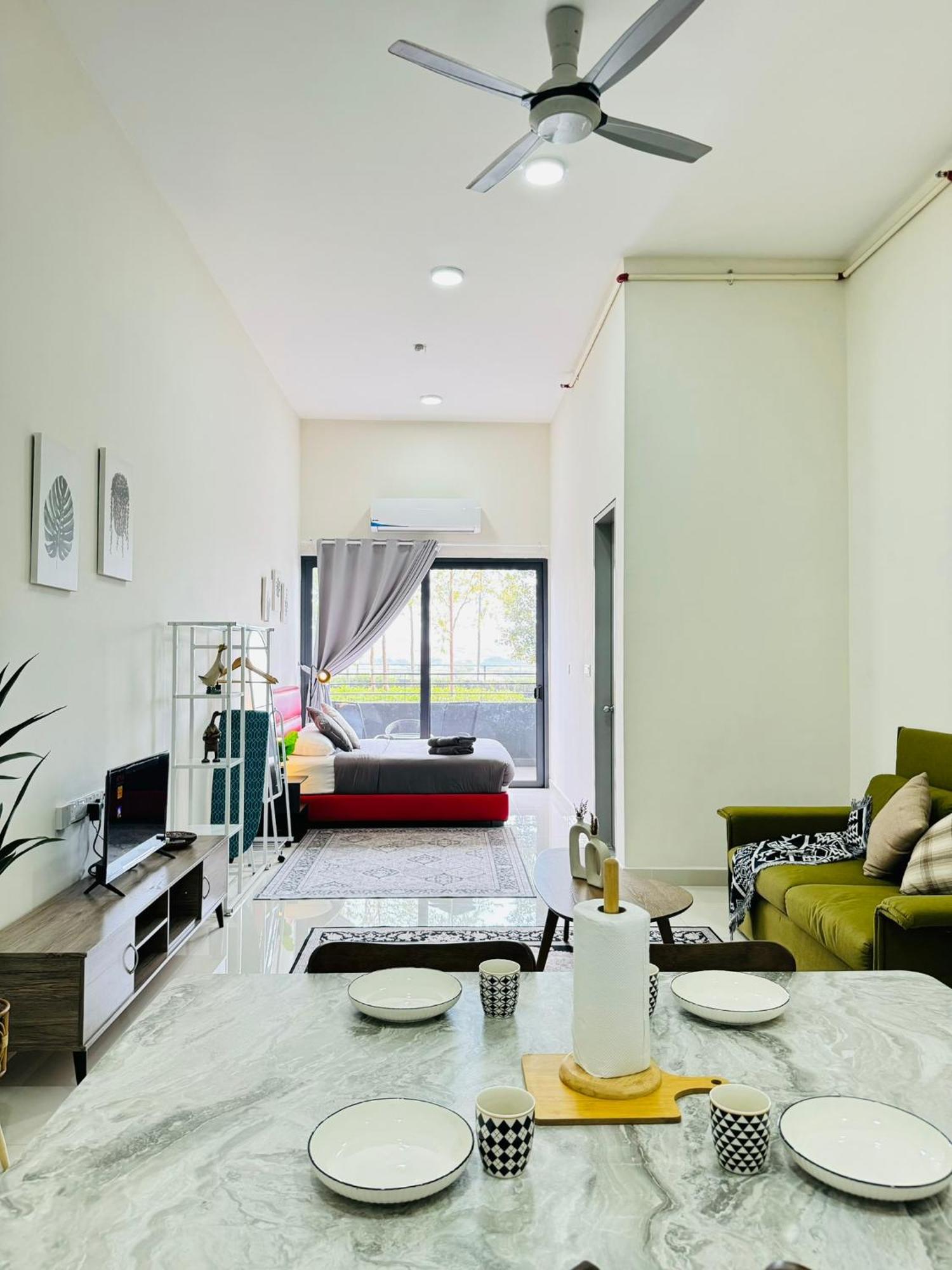 Coresoho Suite By Bkastaycation Kotawarisan Sepang Klia Airport, Free Wifi Buitenkant foto